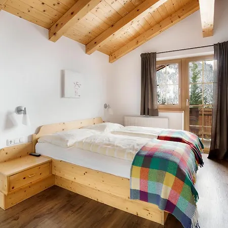 Maierhof Apartments Apartment